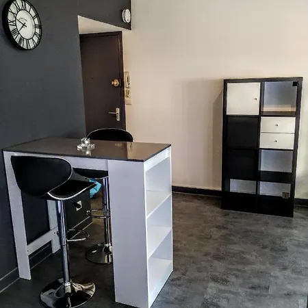 Zen T1, 400m Centre Et Lycee Bayen, 1400m Gare Confort Апартаменты Шалон-ан-Шампань